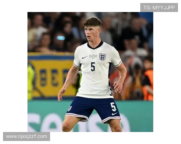 英媒称利物浦关注法甲190cm后卫克雷斯韦尔有意引援加强防线